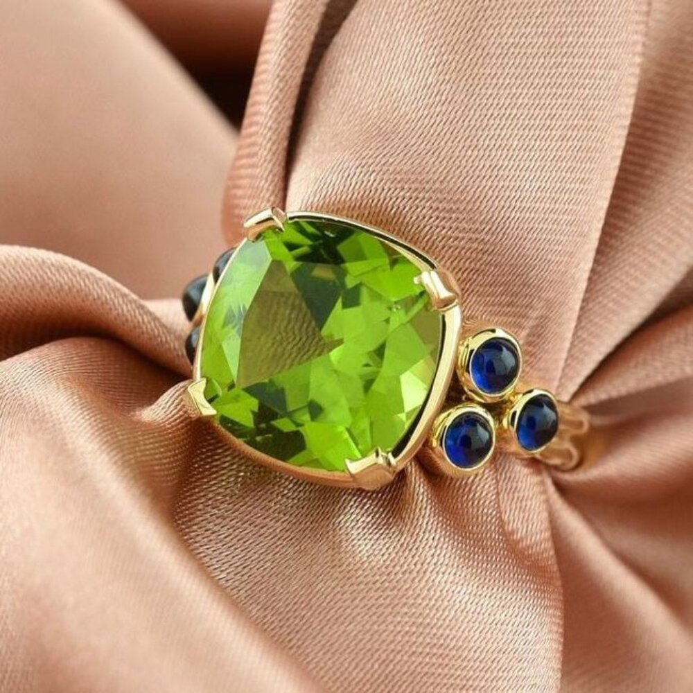 Cushion Cut Peridot Sapphire Golden Ring (Size 7)
